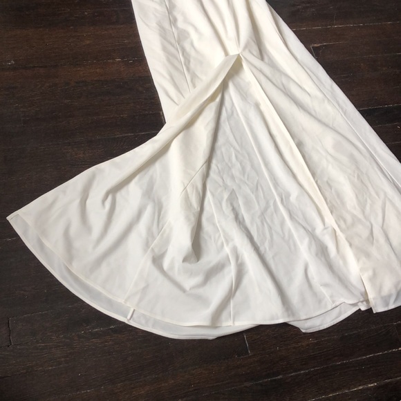 Show me your MUMU ivory formal maxi form fitting gown with stretch Sz M NWOT - Picture 12 of 15